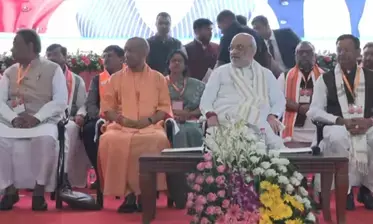 केंद्रीय गृह मंत्री अमित शाह पहुंचे लखनऊ, भाजपा प्रदेश कार्यसमिति की बैठक का किया उद्घाटन केंद्रीय गृह मंत्री अमित शाह पहुंचे लखनऊ, भाजपा प्रदेश कार्यसमिति की बैठक का किया उद्घाटन