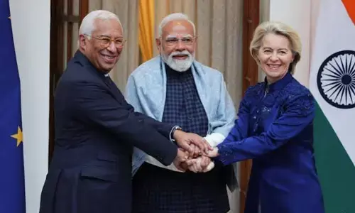 भारत-ईयू व्यापार समझौते पर हस्ताक्षर करने के लिए ब्रसेल्स जाएंगे पीएम मोदी भारत-ईयू व्यापार समझौते पर हस्ताक्षर करने के लिए ब्रसेल्स जाएंगे पीएम मोदी