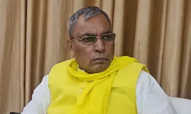 अखिलेश यादव को स्कूलों में हुए बदलाव दिखाई नहीं देते, अखिलेश पर ओम प्रकाश राजभर ने साधा निशाना अखिलेश यादव को स्कूलों में हुए बदलाव दिखाई नहीं देते, अखिलेश पर ओम प्रकाश राजभर ने साधा निशाना