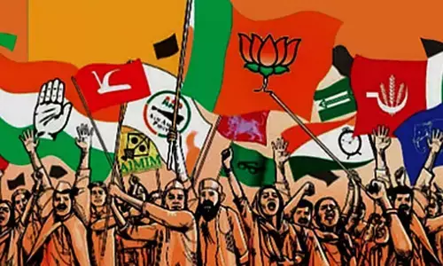 सब पर सवार राजनीति सब पर सवार राजनीति