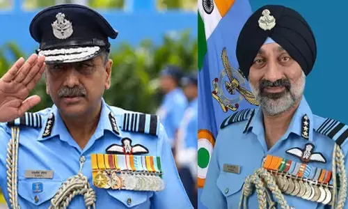 भारतीय वायुसेना को आज मिलेगा नया प्रमुख, आशुतोष दीक्षित संभालेंगे कमान; एपी सिंह होंगे सेवानिवृत्त भारतीय वायुसेना को आज मिलेगा नया प्रमुख, आशुतोष दीक्षित संभालेंगे कमान; एपी सिंह होंगे सेवानिवृत्त